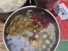 -成都你六姐·牛肉冒菜(城市集市合生汇店)