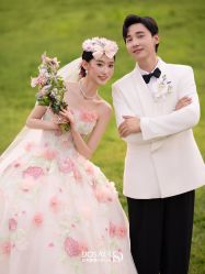 -都市丽人婚纱摄影