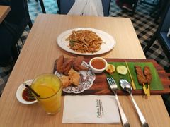 -关夫人餐厅(阳光广场店)