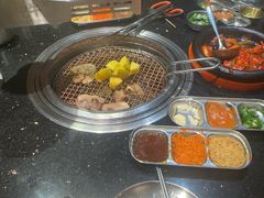 -韩烧牛中牛·甄选黑牛烤肉(黑金店)