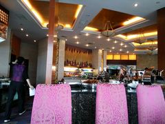 -东方豪景花园酒店·怡景旋转餐厅