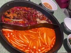 -憨铁匠老火锅(龙岗万科里店)