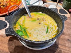 云南过桥米线-云海肴云南菜(浦江欢乐颂店)