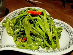 -大头虾越式风味餐厅(光明广场店)