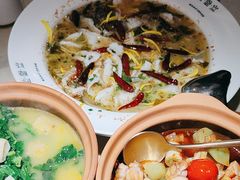 -渔语鱼酸菜鱼新川菜(来福士店)