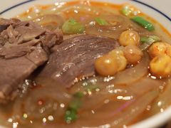 牛肉粉丝汤-鑫震源·苏式大虾生煎(山塘街店)