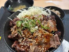 -難波肉劇場
