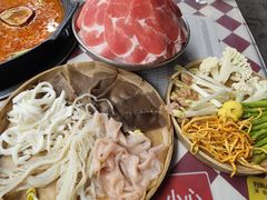 -赵美丽·重庆社区火锅·直营店(火车东站·中豪国际店)