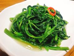 -黄泥岗·地道湖北菜(奥特莱斯店)