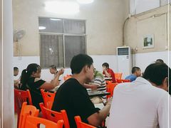 -阿阳牛腩腌面店