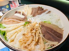 -哥老官重庆美蛙鱼头(五角场合生汇店)
