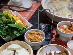-小乌猪·金华筒骨煲(永盛购物广场店)