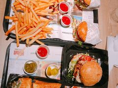 -The Habit Burger Grill 哈比特汉堡(复兴soho店)