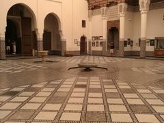 -阿里·本·优素福神学院