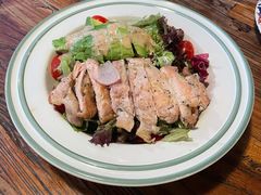 牛油果鸡扒沙拉-I HOLIC艾豪丽披萨(KKone店)