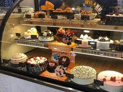 面包甜点陈列柜-DQ·蛋糕·冰淇淋(新佳丽店)