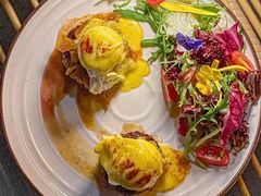 菠菜培根班尼迪克蛋-ChitChat奇洽·Bistro(黎黄陂路店)