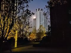 -周黑鸭(北京海淀区新中关店)