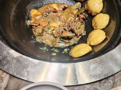 -锅老头海鲜铁锅炖