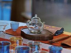 -荷风细雨·中国茶宴(世纪大道店)