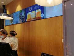 -巴黎贝甜(大宁国际商业广场店)