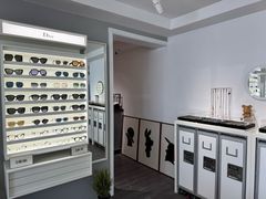 -目艮眼镜SHOWROOM(品牌集合店)