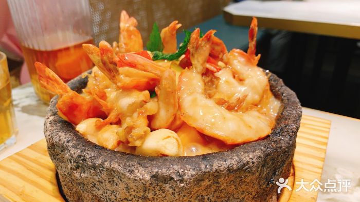 潮堂 · 潮州菜(恒隆广场店)九层塔石锅大明虾图片