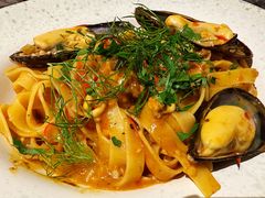 蛤蜊鱿鱼海鲜意面-LESCEDARS Brasserie Bistro香柏树