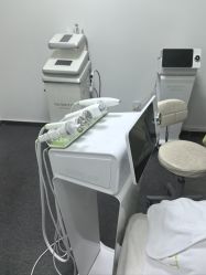 -凡碧诗毛孔清洁收细