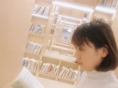 -漕河泾街道图书馆(漕河泾社区文化活动中心店)