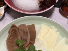 -红鼎豆捞·非遗鲍皇汤火锅(宝丰路店)