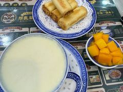 -广信牛奶甜品世家(台东店)