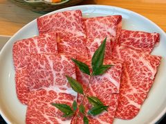 特选和牛上脑中腩-然锅料理