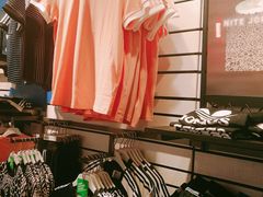 -adidas(正佳广场店)