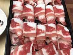 肥牛-樱吉岛寿喜锅(肇嘉浜路店)