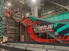-极限PLAY运动娱乐新世界·团建派对潮玩休闲馆·室内蹦极高空游乐园