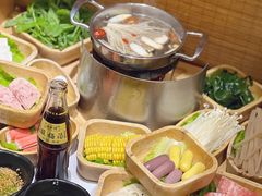 -独食火锅·半米屋台(直营总店)