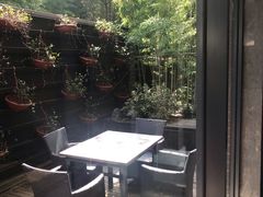 -杭州逸酒店(西湖武林店)