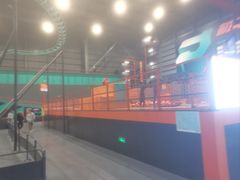 -极限PLAY运动娱乐新世界·团建派对潮玩休闲馆·室内蹦极高空游乐园