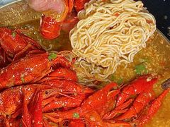 -何师烧烤Pro ·江湖川菜·小龙虾·精酿(太古里旗舰店)