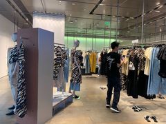 -URBAN REVIVO(深圳华润万象天地店)