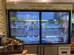 -天成·潮州牛肉脆肉鱼生蚝自助火锅