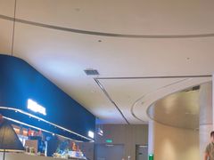 -涨巢·潮玩水疗局