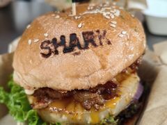 青咖喱菠萝烤鸡腿堡-shark burger·鲨鱼汉堡(交子大道店)