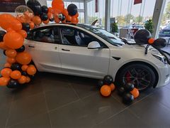 -TESLA 特斯拉(北京南四环中路特斯拉中心)