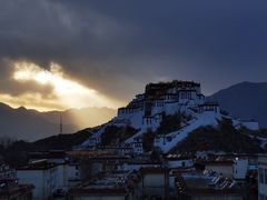 -平措康桑·和牛自助观景餐厅(布达拉宫店)