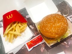 -麦当劳(轻轨曹杨路店)