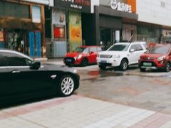 -世纪金源购物中心东区-停车场