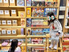 -猫的天空之城概念书店(杭州南宋御街店)