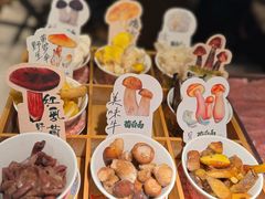 -菌自由丨野生菌火锅特色庭院餐厅(丽江古城店)